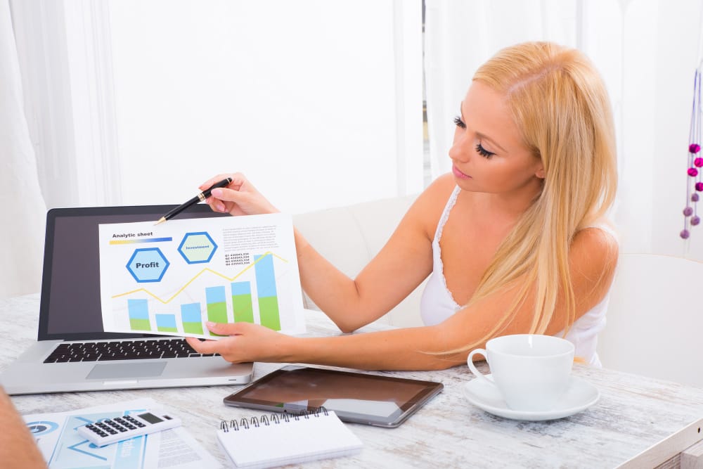 Wedding professional showing SEO results